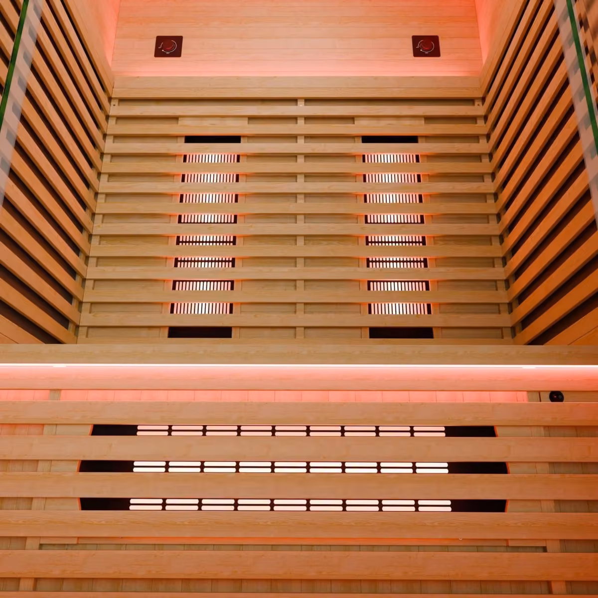 Artsauna Trondheim 120 Infrarotkabine, Innenansicht mit Sitzbank und Strahlern